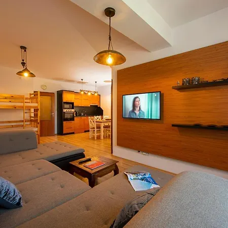 Aparthotel Apartmany Sileas 3*