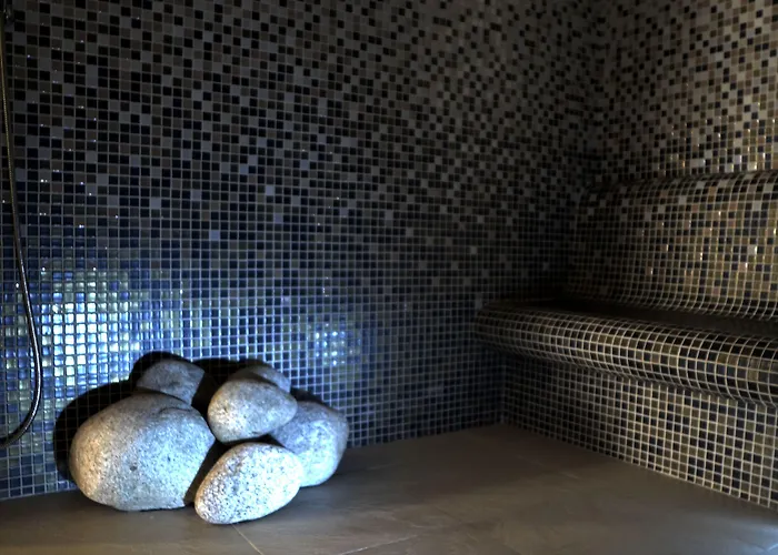 Sileas Apartahotel 4*